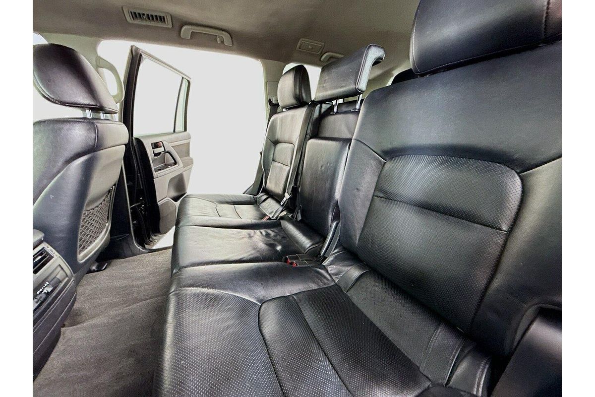 2013 Toyota LANDCRUISER LANDCRUISER 200 T/D A/T ALTITUDE VDJ200R