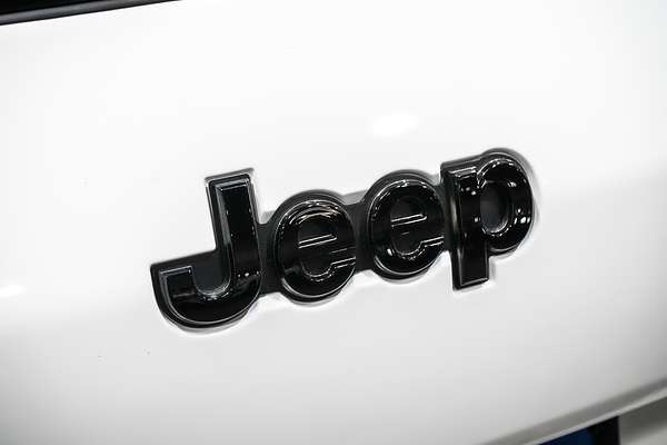 2023 Jeep Grand Cherokee Night Eagle WL