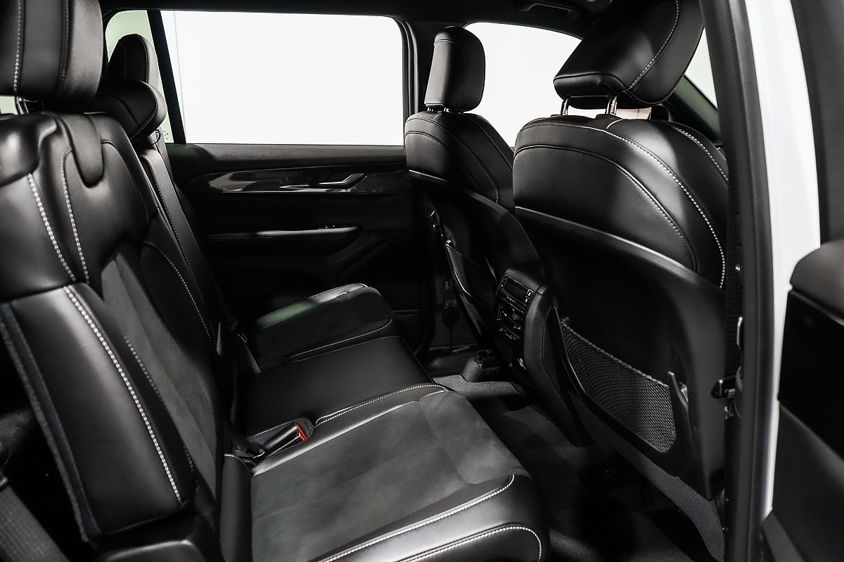 2023 Jeep Grand Cherokee Night Eagle WL