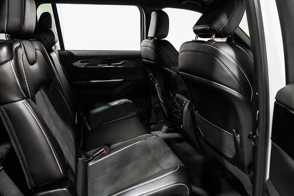 2023 Jeep Grand Cherokee Night Eagle WL