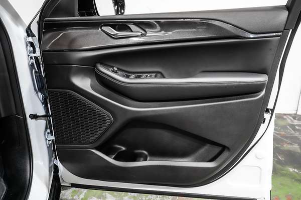 2023 Jeep Grand Cherokee Night Eagle WL