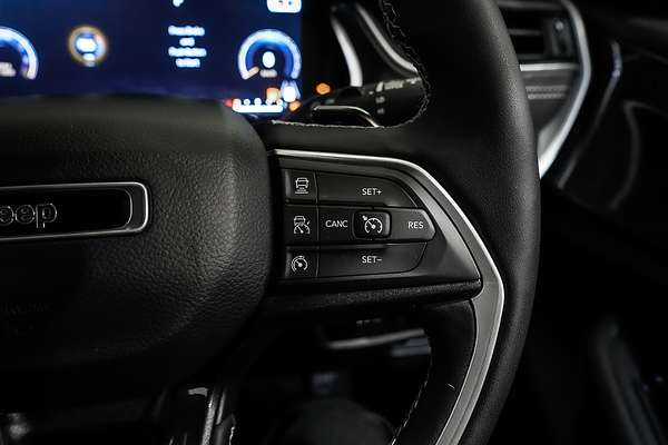 2023 Jeep Grand Cherokee Night Eagle WL