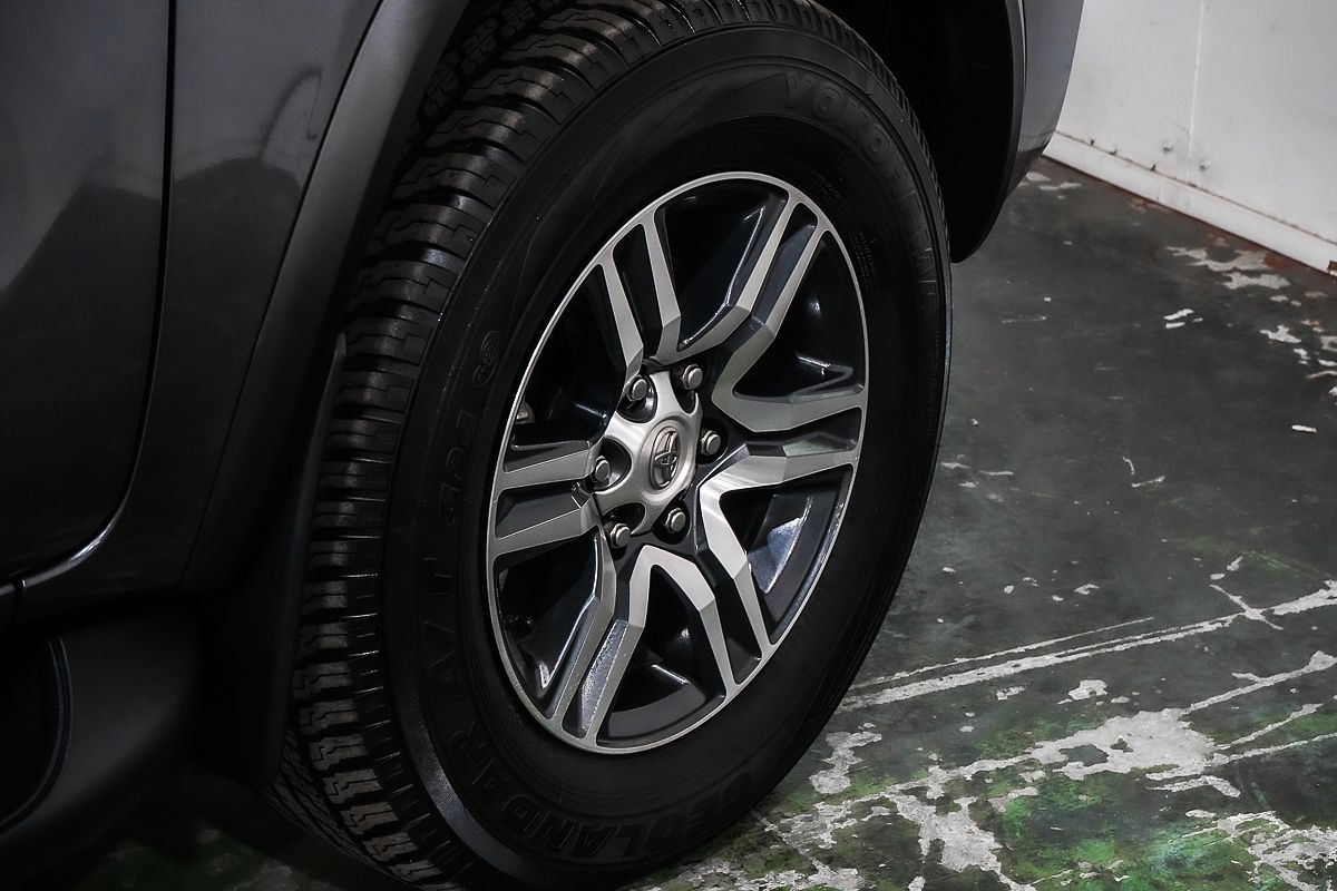2023 Toyota Fortuner GXL GUN156R