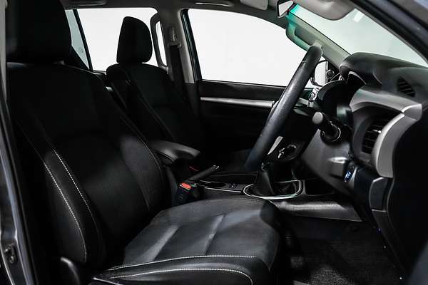 2021 Toyota Hilux SR5 GUN126R 4X4