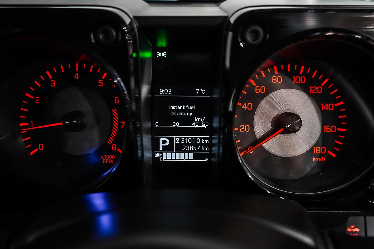 2023 Suzuki Jimny GLX GJ