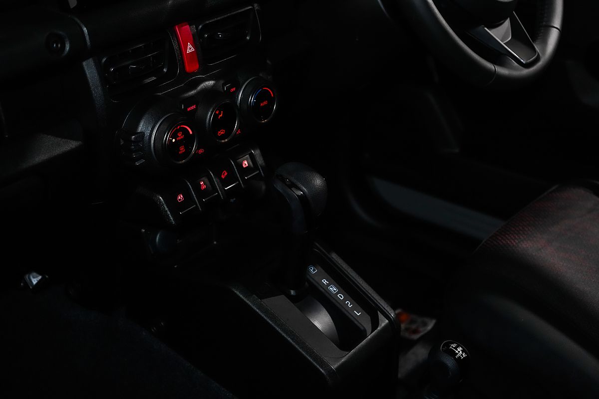 2023 Suzuki Jimny GLX GJ