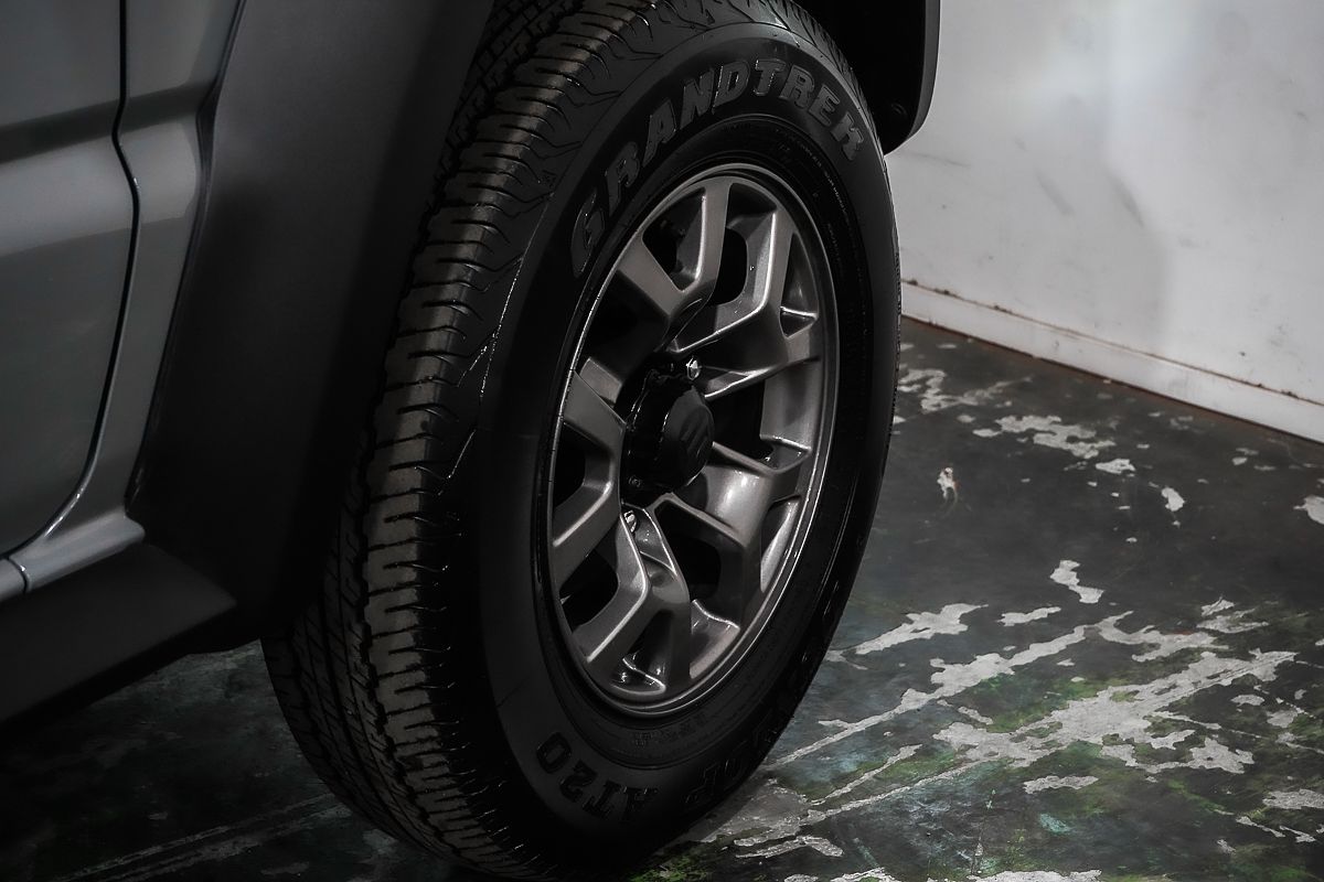 2023 Suzuki Jimny GLX GJ