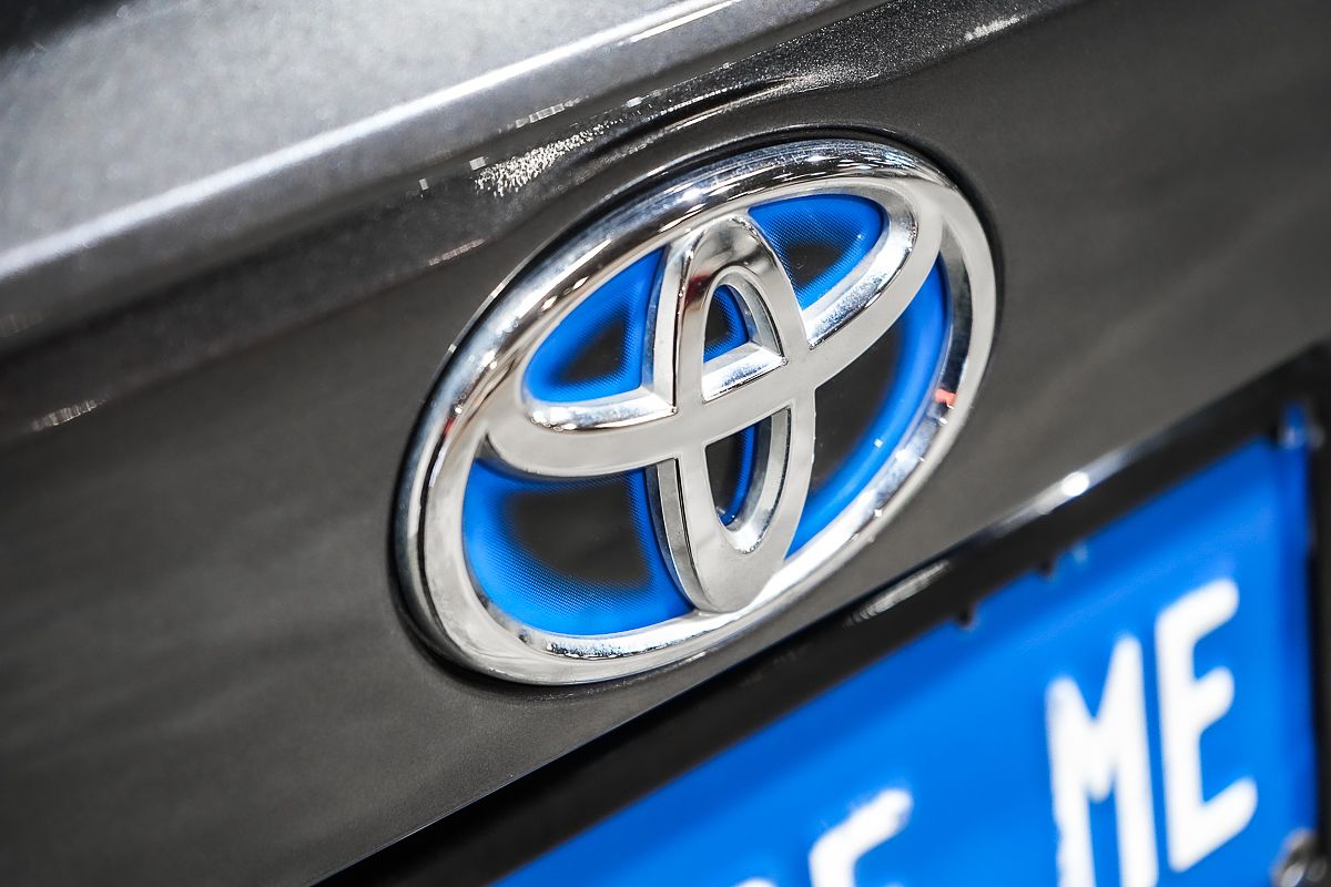 2022 Toyota RAV4 Edge AXAH54R