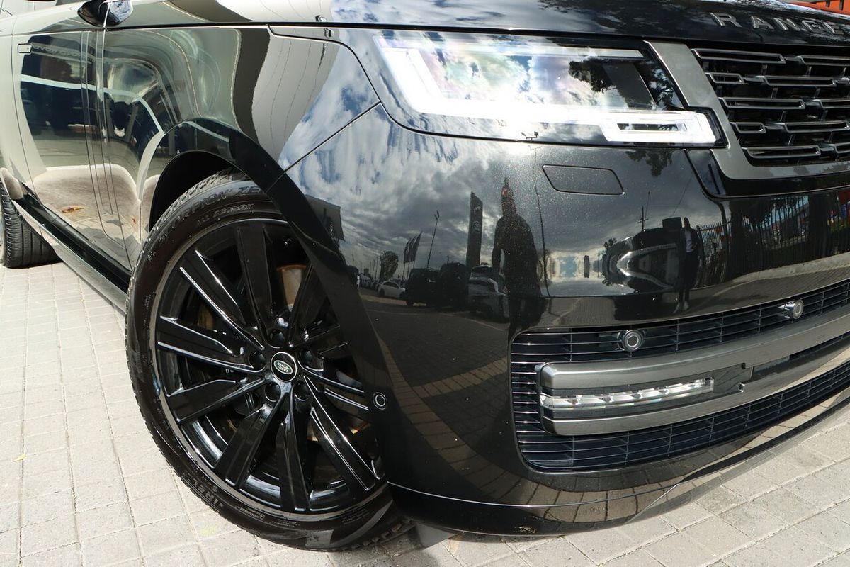 2022 Land Rover Range Rover D300 SE L460