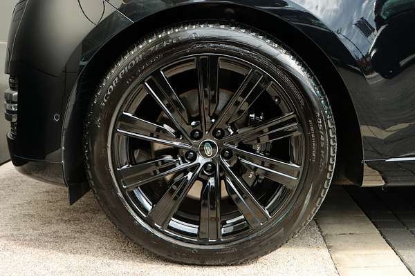 2022 Land Rover Range Rover D300 SE L460