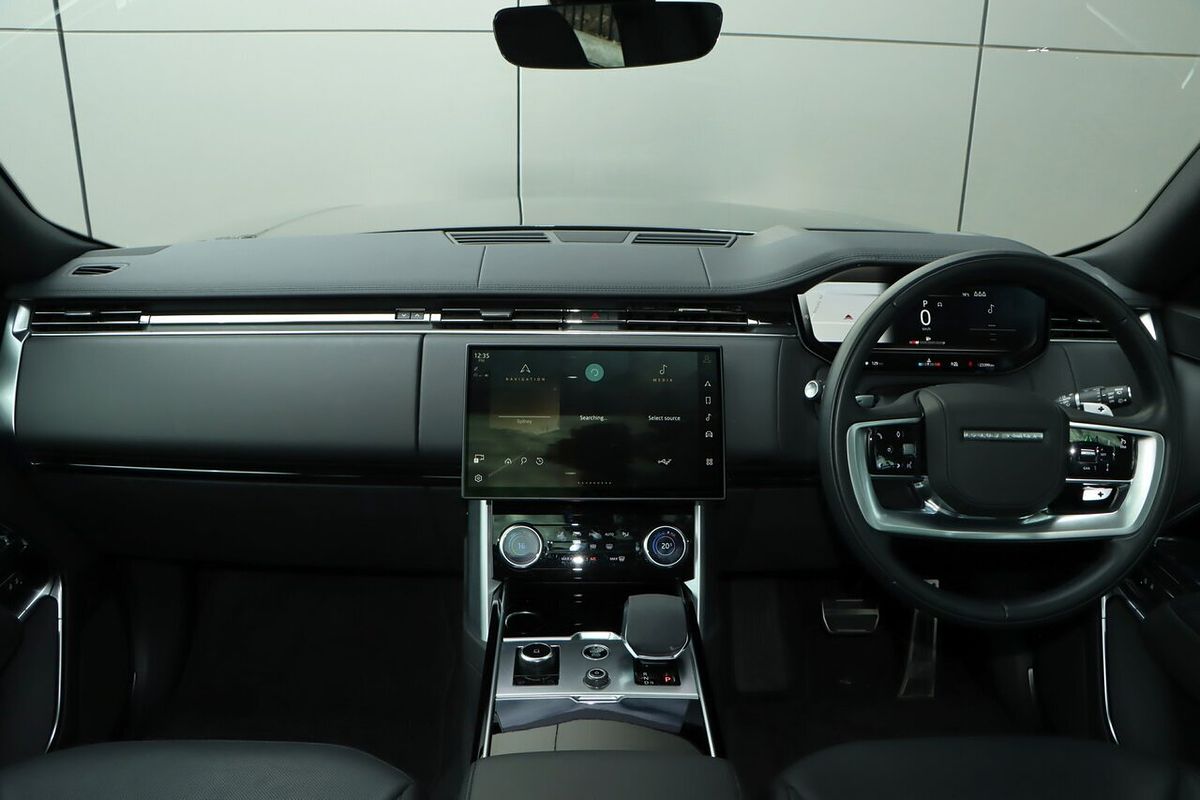 2022 Land Rover Range Rover D300 SE L460