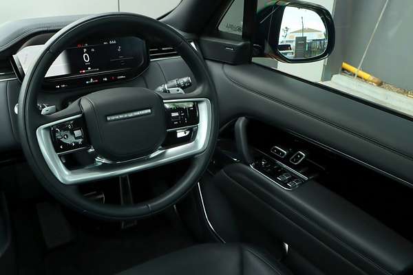 2022 Land Rover Range Rover D300 SE L460