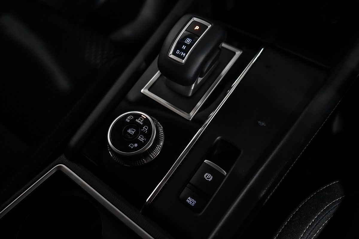 2024 Mitsubishi Outlander LS ZM
