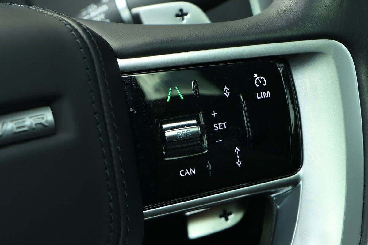 2022 Land Rover Range Rover D300 SE L460