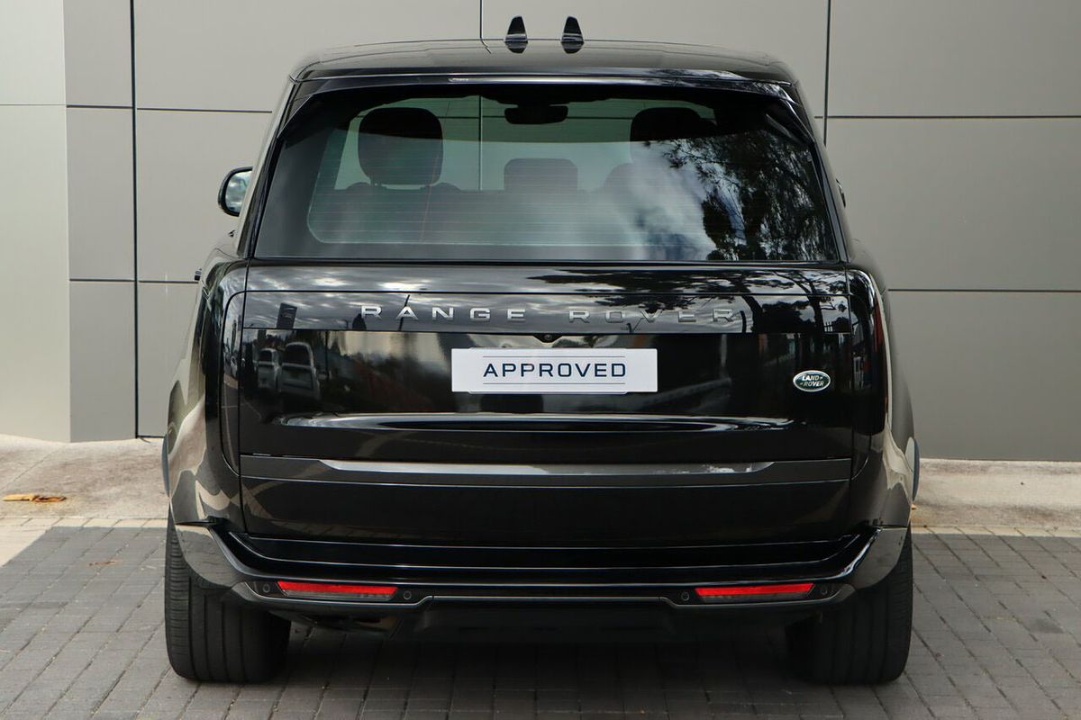 2022 Land Rover Range Rover D300 SE L460