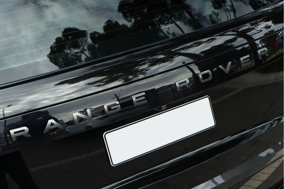 2022 Land Rover Range Rover D300 SE L460