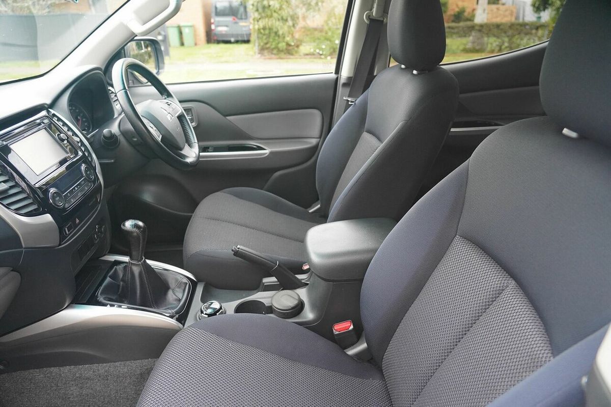 2015 Mitsubishi Triton GLX MQ 4X4