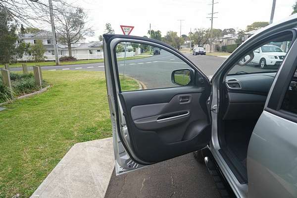 2015 Mitsubishi Triton GLX MQ 4X4