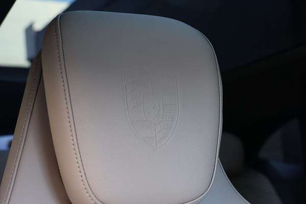 2024 Porsche Taycan 4 Y1B II