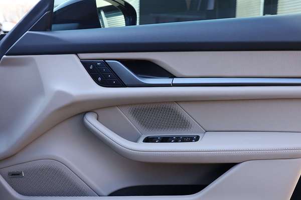 2024 Porsche Taycan 4 Y1B II