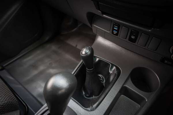 2012 Toyota Hilux SR KUN26R 4X4