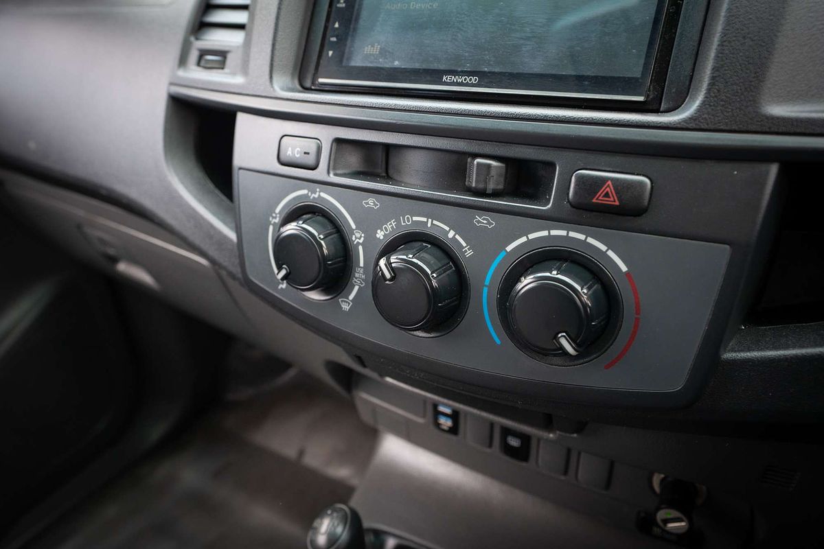 2012 Toyota Hilux SR KUN26R 4X4