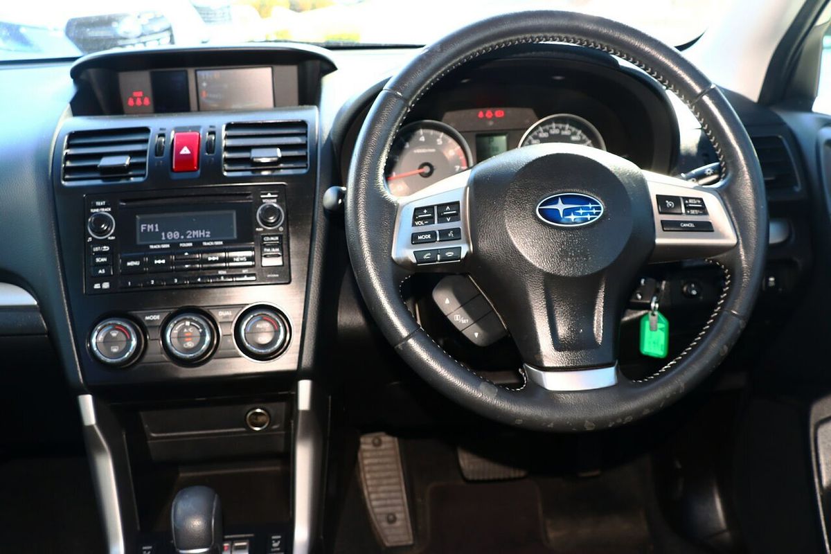 2014 Subaru Forester 2.5i Luxury S4