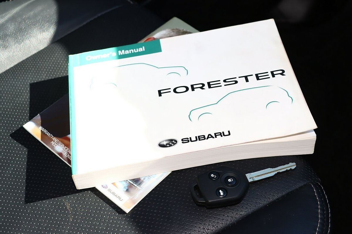 2014 Subaru Forester 2.5i Luxury S4