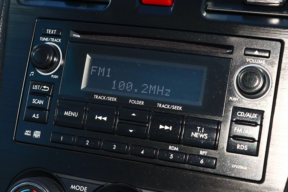 2014 Subaru Forester 2.5i Luxury S4