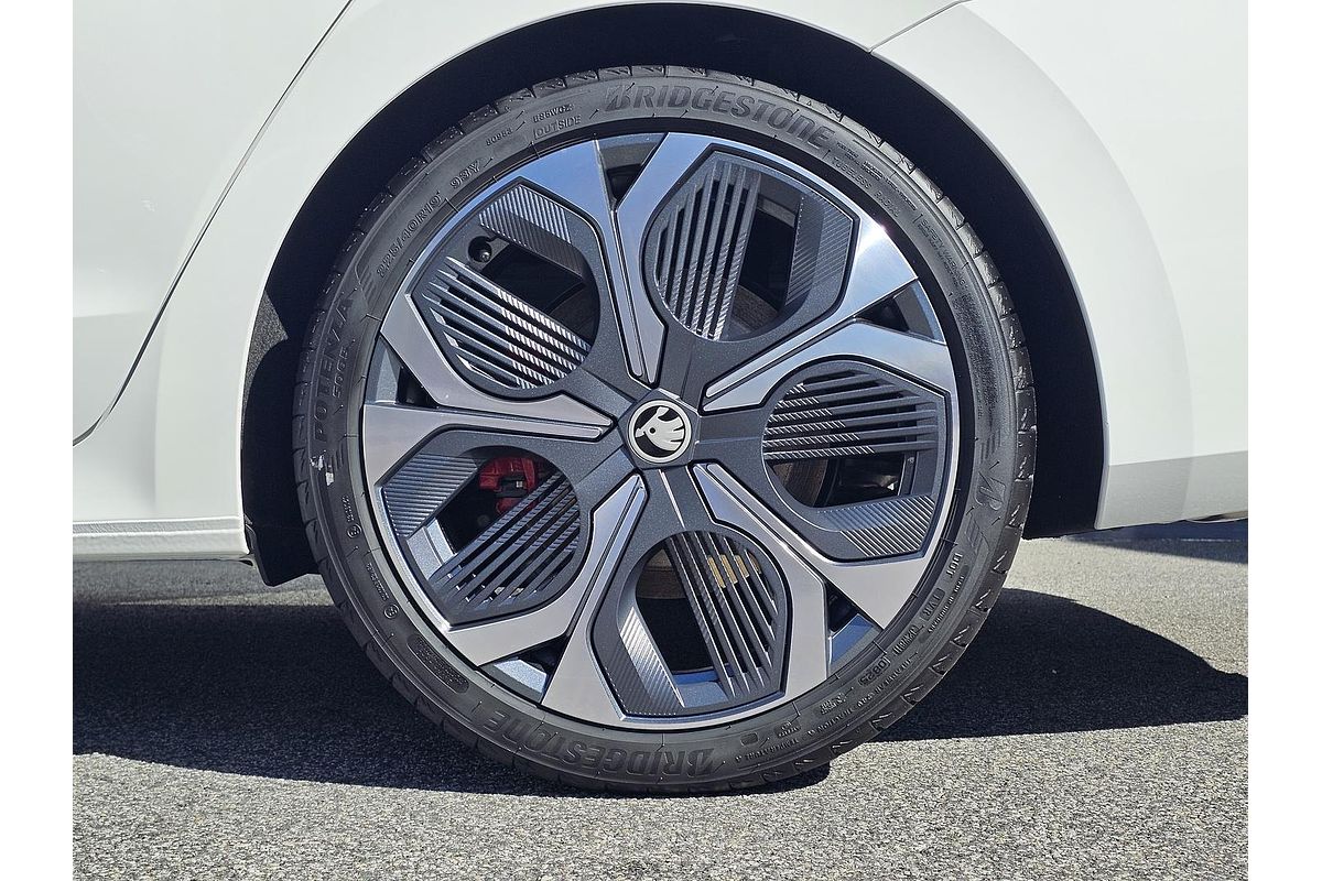 2025 SKODA Octavia RS NX