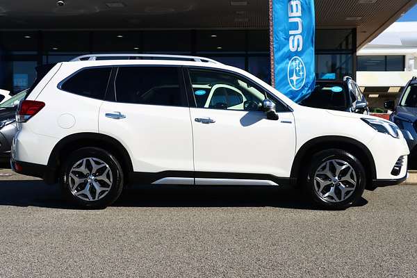 2024 Subaru Forester Hybrid L S5