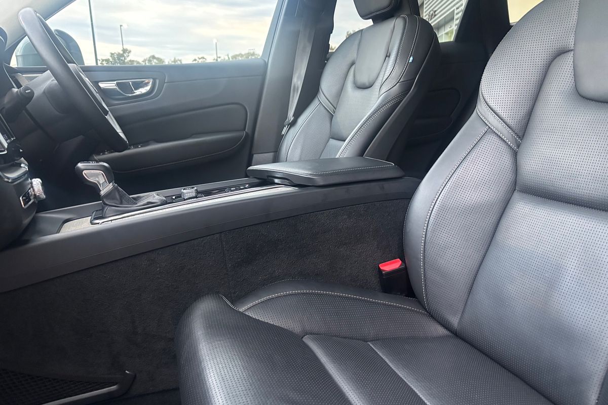 2020 Volvo XC60 T5 Inscription