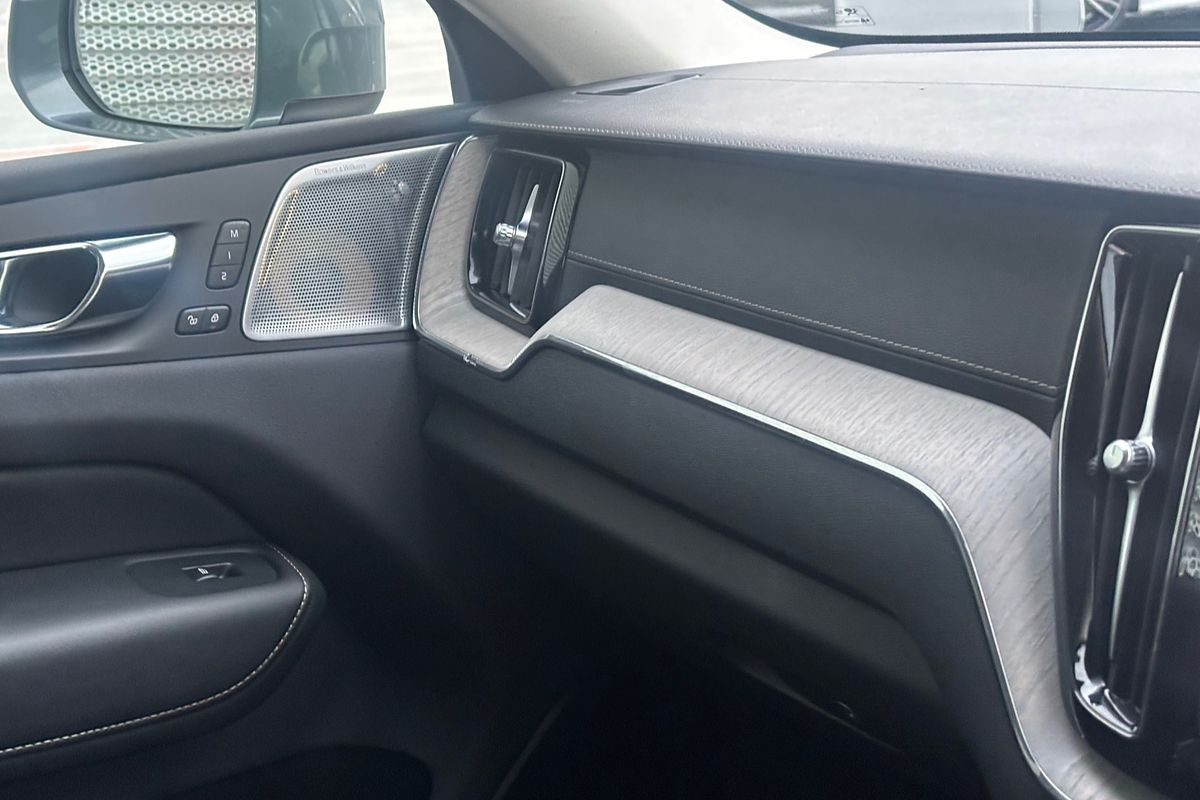 2020 Volvo XC60 T5 Inscription