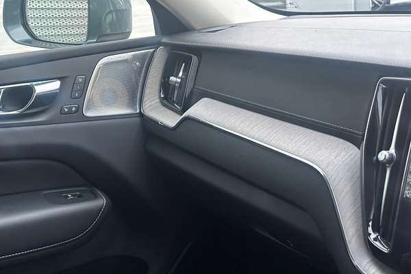 2020 Volvo XC60 T5 Inscription