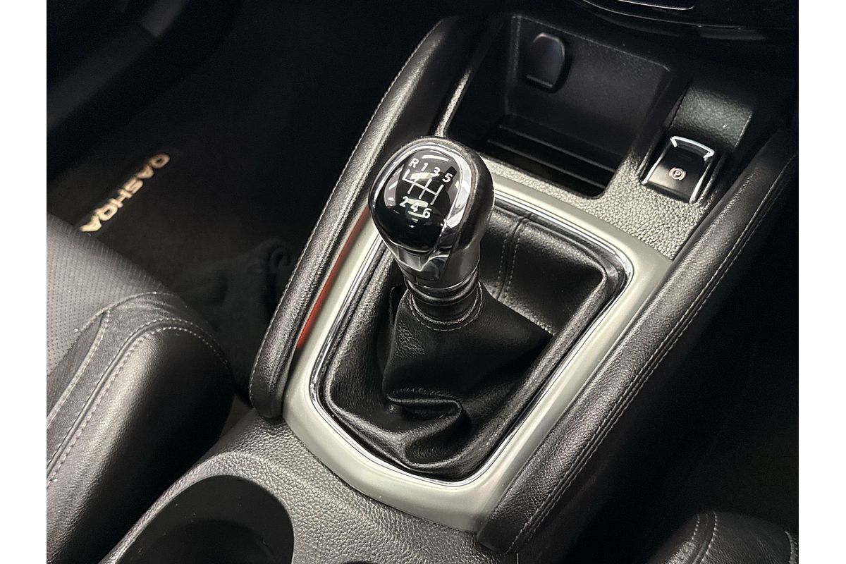 2016 Nissan QASHQAI Ti J11