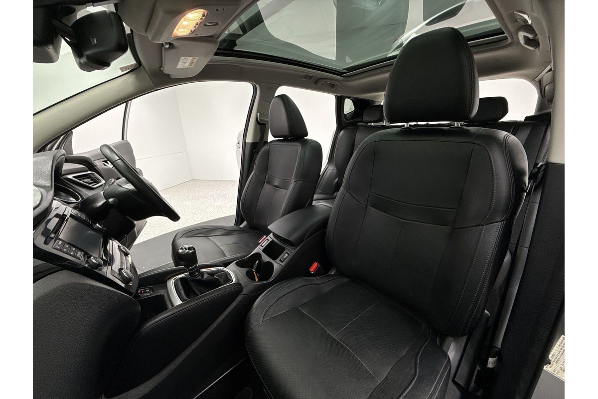 2016 Nissan QASHQAI Ti J11