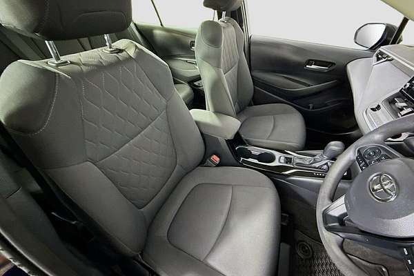 2022 Toyota Corolla Sedan Hybrid Corolla Sedan Hybrid CVT Ascent Sport ZWE211R