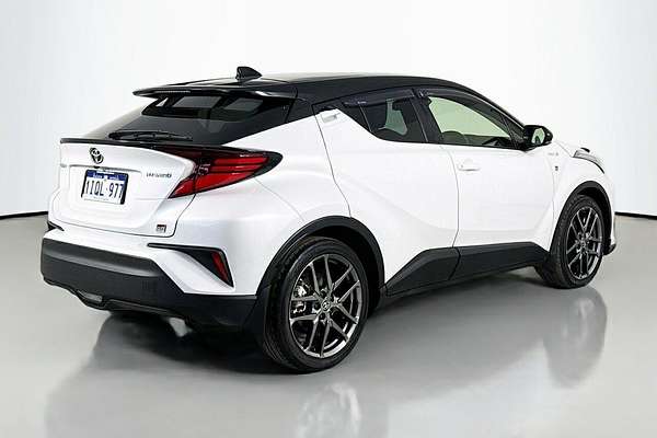 2022 Toyota C-HR GR Sport ZYX10R