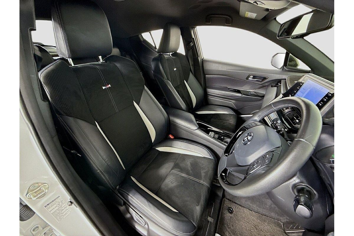 2022 Toyota C-HR GR Sport ZYX10R