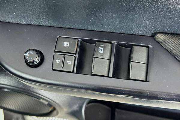 2018 Toyota Hilux SR GUN126R 4X4