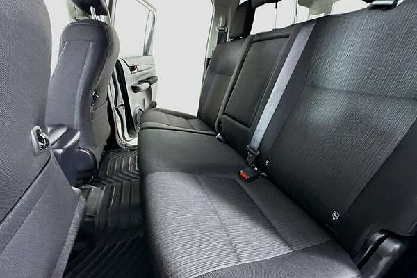 2018 Toyota Hilux SR GUN126R 4X4