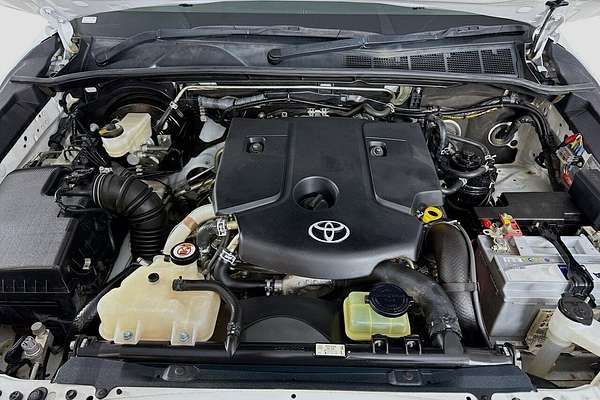 2018 Toyota Hilux SR GUN126R 4X4