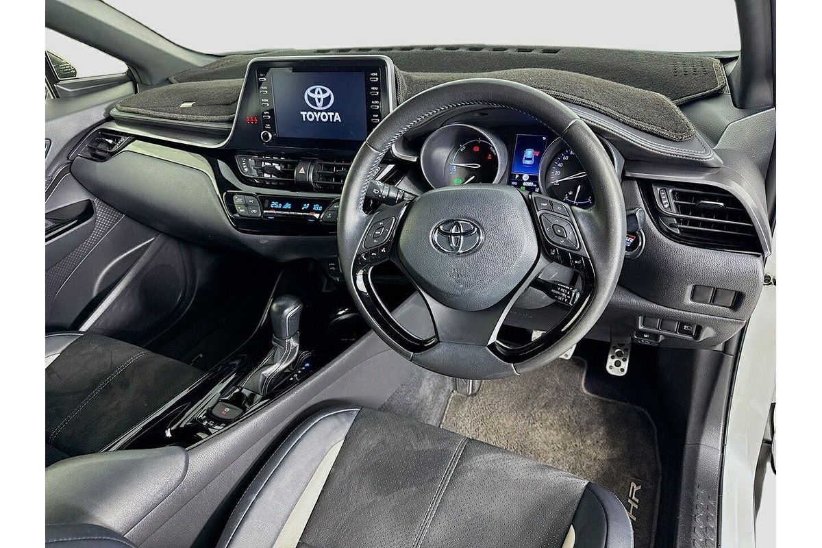 2022 Toyota C-HR GR Sport ZYX10R