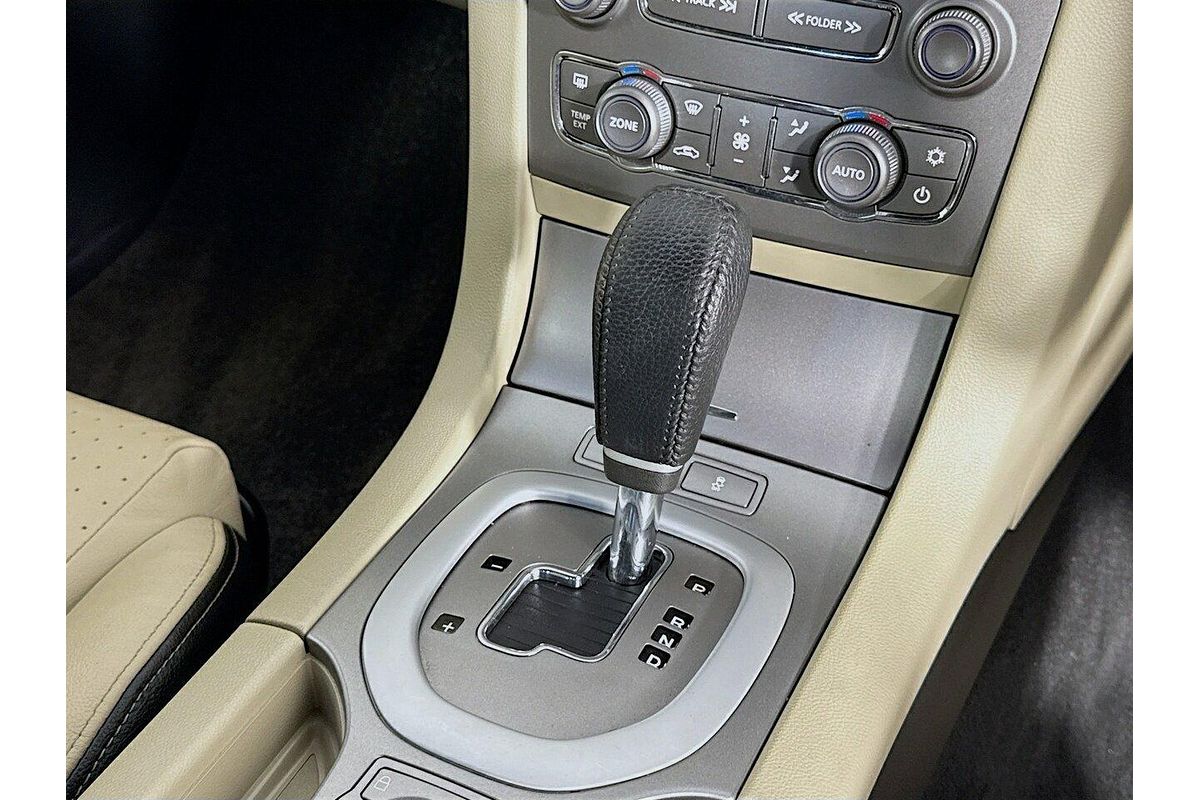 2010 Holden Calais V VE