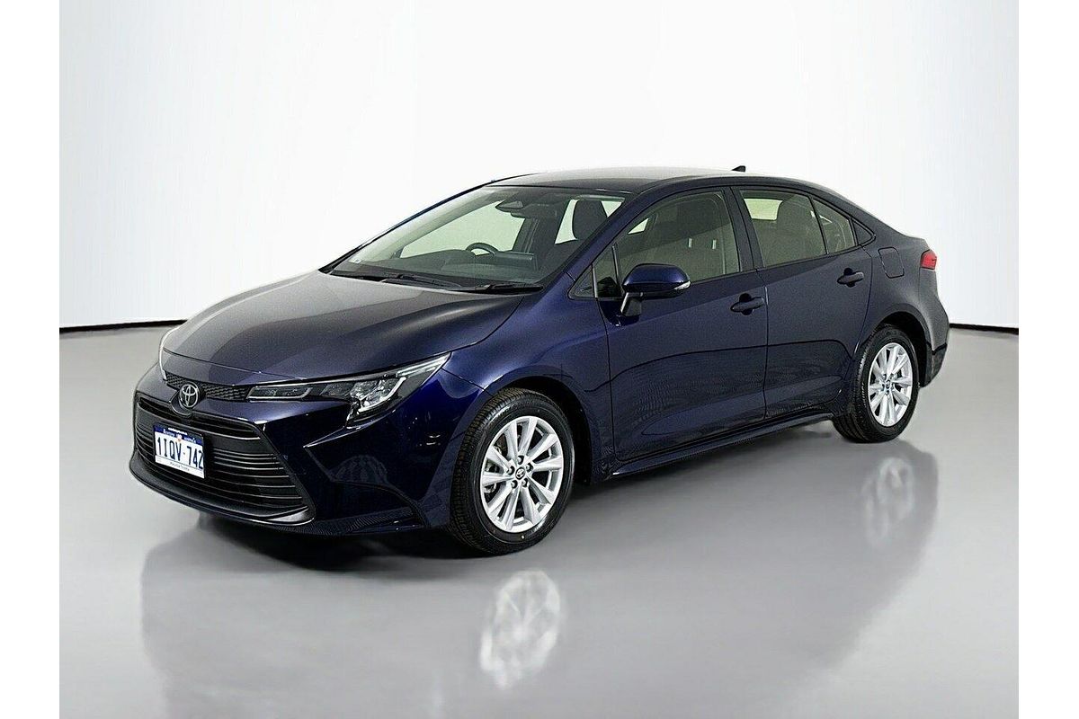 2023 Toyota Corolla Corolla Sedan 2.0L Pet CVT Ascent Sport MZEA12R