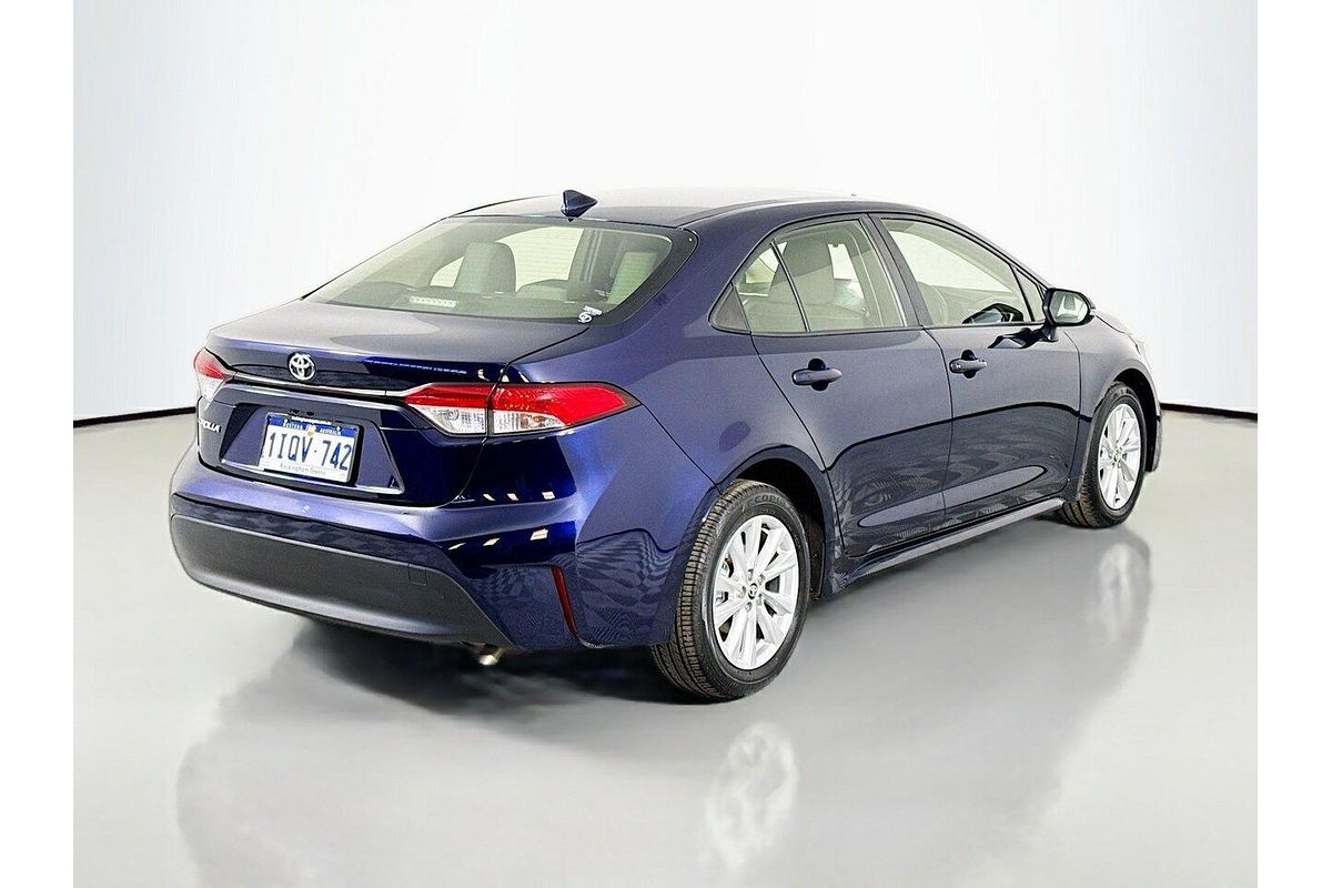 2023 Toyota Corolla Corolla Sedan 2.0L Pet CVT Ascent Sport MZEA12R