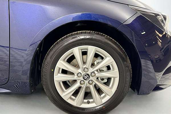 2023 Toyota Corolla Corolla Sedan 2.0L Pet CVT Ascent Sport MZEA12R