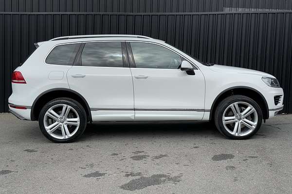 2014 Volkswagen Touareg V8 TDI R-Line 7P