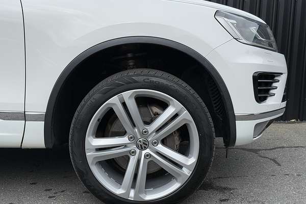 2014 Volkswagen Touareg V8 TDI R-Line 7P