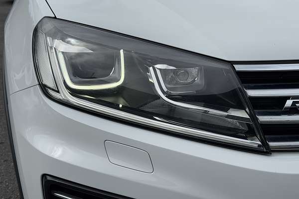 2014 Volkswagen Touareg V8 TDI R-Line 7P